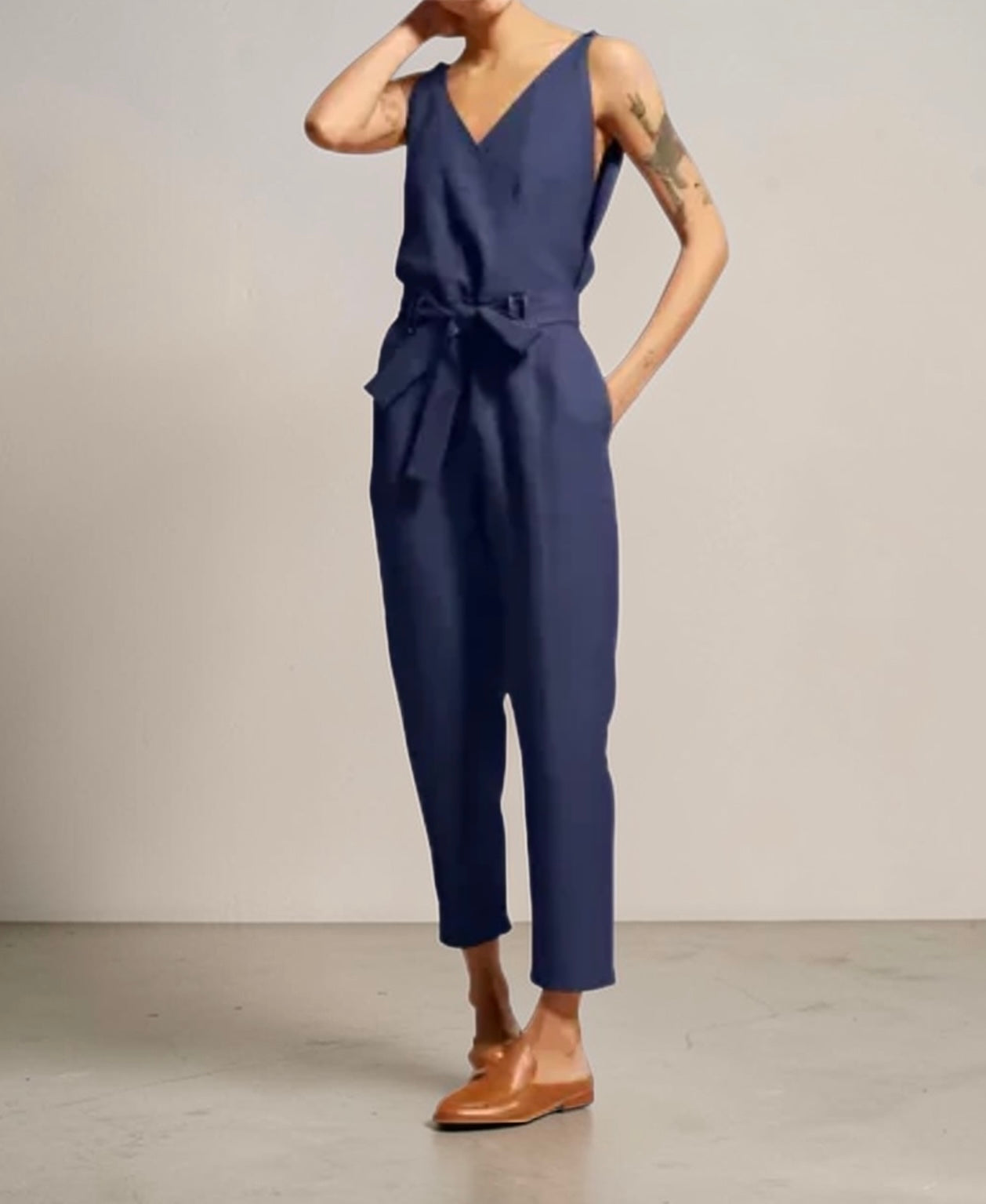 BRIDGET V-Neck Sleeveless Jumpsuit