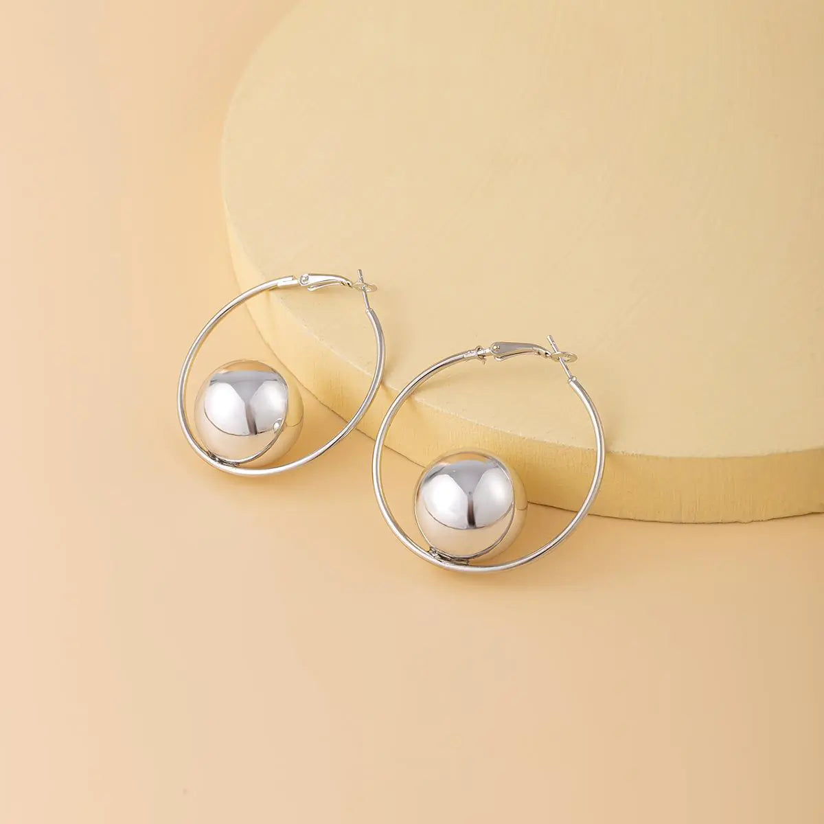 Minimalist Geometric Bead Choker Necklace and Earrings